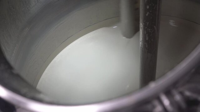 "How pharmaceutical drugs are made: a behind-the-scenes look"