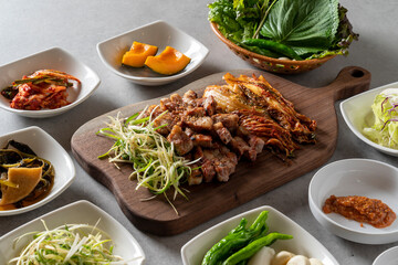 Charcoal Grilled Spareribs Korean food dish meal Grilled Pork Belly Marinated Grilled Pig Skin Kimchi Stew stew, bean paste stew