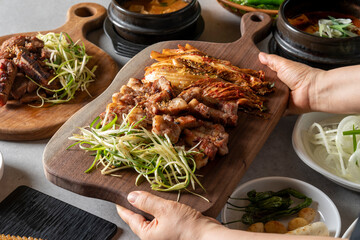 Charcoal Grilled Spareribs Korean food dish meal Grilled Pork Belly Marinated Grilled Pig Skin Kimchi Stew stew, bean paste stew