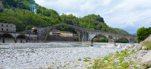ponte del diavolo, borgo a mozzano, tuscany , italy