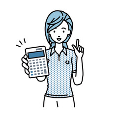 立って電卓を持ってこちらに向けて見せているポロシャツの女性