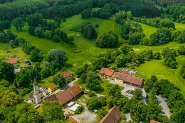 Golfplatz im Anhauser Tal bei Burgwalden im Naturpark Westliche Wälder nahe Augsburg