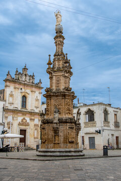 Piazza Salandra, Nard&ograve;