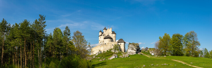 Fototapeta na wymiar rebuilt old castle in Bobolice