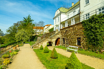 Fototapeta na wymiar Wunderschöner Frühlingsspaziergang in der Tschechischen Grenzstadt Decin entlang der Elbe - Böhmische Schweiz - Tschechien