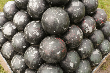 A stack of cannonballs.