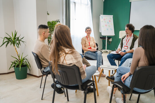 Support Group with Therapists solving problem