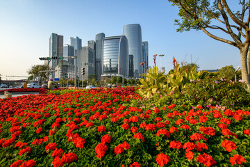 Urban road greening