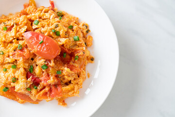 Stir-fried tomatoes with egg or Scrambled eggs with tomatoes