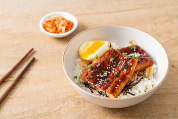 eel rice bowl or unagi rice bowl