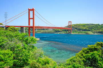 春の平戸島から見た平戸大橋　長崎県平戸市　Hirado Bridge seen from Hirado Island in spring. Nagasaki Pref, Hirado city.