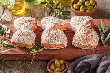 Tasty rolls with extra virgin olive oil.