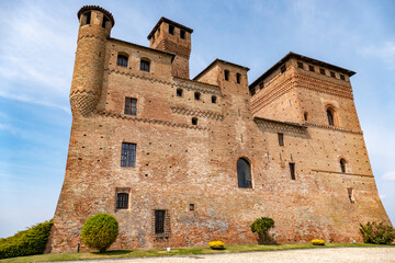 Fototapeta na wymiar Panorami delle Langhe (Piemonte)