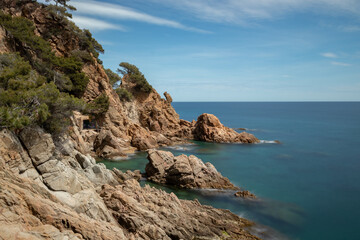 La côte déchirée de la Costa Brava en catalogne