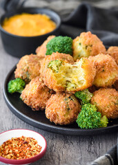 Fototapeta premium Broccoli Cheese Balls