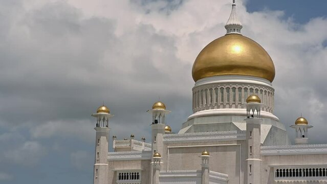 Beautiful Sultan Omar Ali Saifuddien Mosque Bandar Seri Begawan Brunei Iconic Mosque