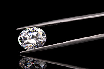 Diamond in Jewelry Tweezers