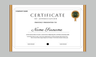 Fototapeta na wymiar Free vector modern flat certificate design template