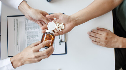 Parkinson's disease patients, hand pain, knee pain, arthritis, or taking care of your mental health with a senior doctor