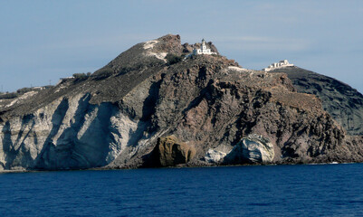 Fototapeta na wymiar Church on a cliff in Santorini island, Greece