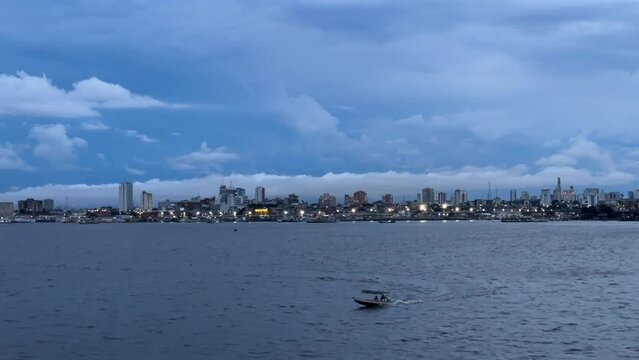Manaus in der D&auml;mmerung