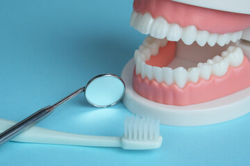 デンタルケア　歯科　歯磨き　歯科検診　歯鏡