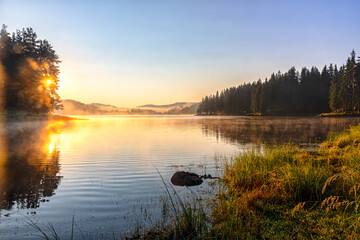 Obraz premium Sunrise at Shiroka Polyana Dam, Western Rhodopes, Bulgaria