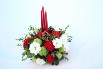 Many kinds of beautiful flowers Arranged in a basket, vase to give as a gift.