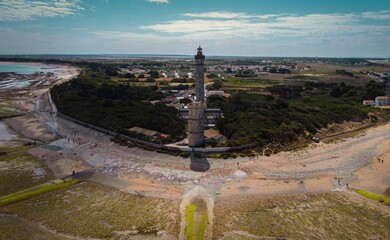 Pictrure of a lighthouse on "Ile de Ré" in France