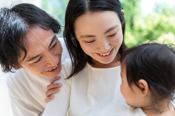 Fototapeta premium 仲良し家族