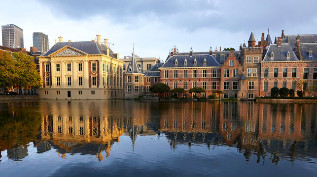 The historic Binnenhof Dutch Parliament building and Mauritshuis art museum in central Den Haag, Netherlands.