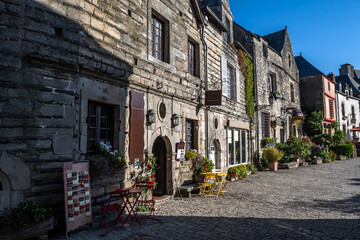 Ancient Buildings In Picturesque Village Rochefort En Terre In The Department Of Morbihan In Brittany, France - obrazy, fototapety, plakaty