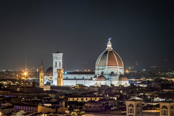 Fototapeta premium Florence Cathedral (Duomo di Firenze) at night. 