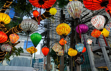Fototapeta na wymiar colorful vietnamese lanterns in the streets of manila