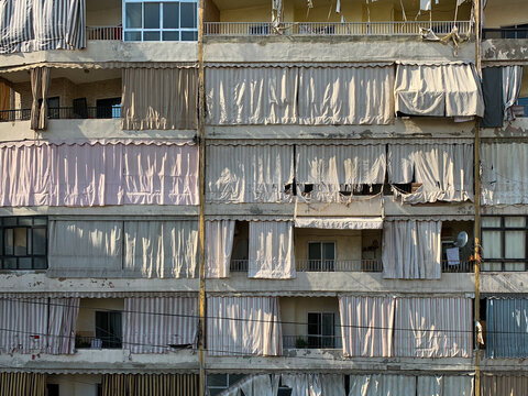 Schirmfassade Bilder Durchsuchen 10,680 Archivfotos,