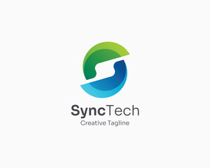 Colorful sync letter s circle logo - obrazy, fototapety, plakaty