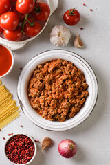 minced meat and tomato bolognese sauce