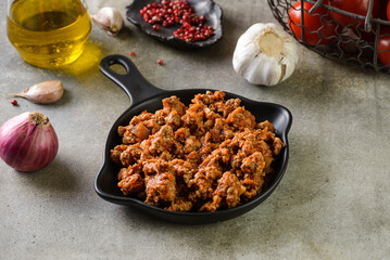minced meat and tomato bolognese sauce