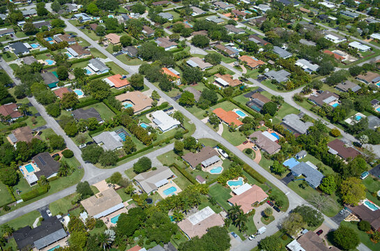 USA, Florida, Miami, Aerial view ofsuburban neighborhood in summer