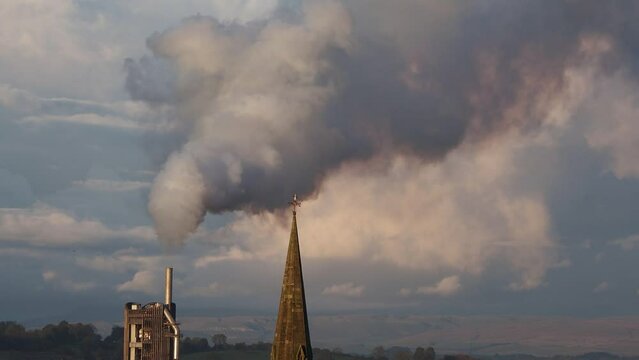 Emissions from cement works, Clitheroe, UK