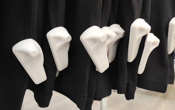RFID hard tag for clothing - Shoplifting and anti-theft system - Electronic Article Surveillance system used with high-value goods