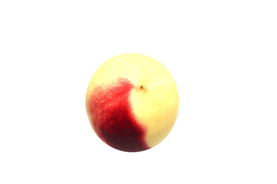 nectarina isolada. fruta isolada. fruta amarela e vermelha.