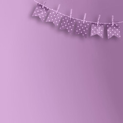 fond dégradé rose et petits drapeaux