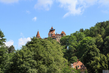 Fototapeta premium View of the famous Bran Castle (Dracula's Castle) in the village of Bran. Transylvania. Romania.Is one of the best preserved medieval castles in Romania.
