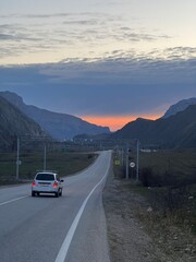 road to the mountains