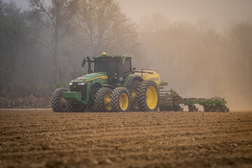 Obraz premium tractor in the field