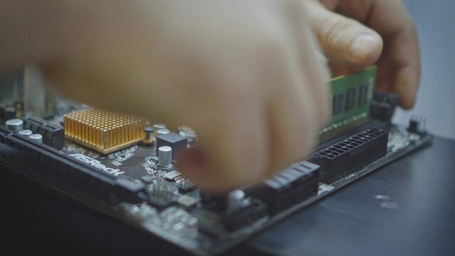 placing ram memory in mother