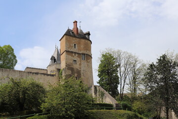 Fototapeta na wymiar Le château royal de Montargis, vu de l'extérieur, ville de Montargis, département du Loiret, France