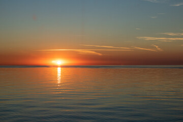 Fototapeta premium Sonnenuntergang über dem Meer