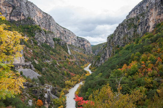 France.Verdon river in autumn.Verdon Gorge is a river canyon in southeastern France. Carved by the Verdon River, it has white-water rapids and cliffs. 